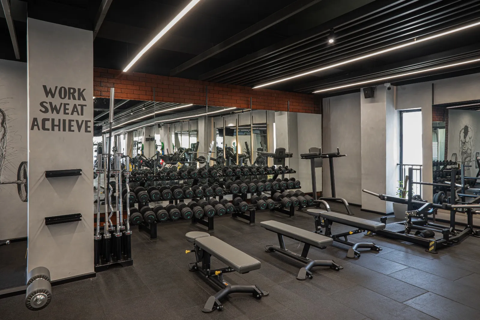 Kolor Canvas Lime Wash Paint - Gunsmoke Concrete finish applied at Belagavi, India in gray color - View 2